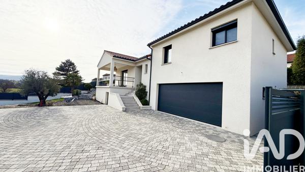 Maison à vendre 5 pièces 106 m² Le Chambon-Feugerolles