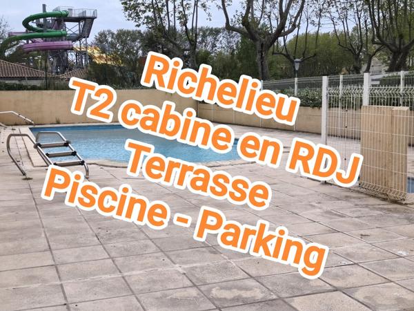 T2/cabine en rdj, terrasse, parking, piscine.
