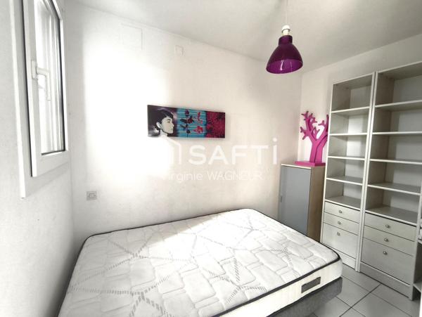 T2/cabine en rdj, terrasse, parking, piscine.