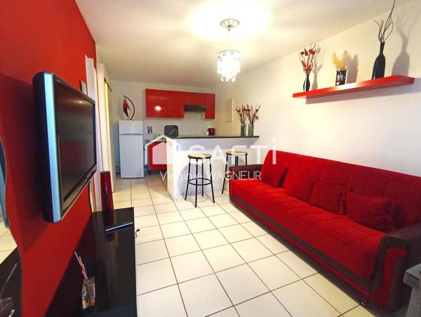 T2/cabine en rdj, terrasse, parking, piscine.