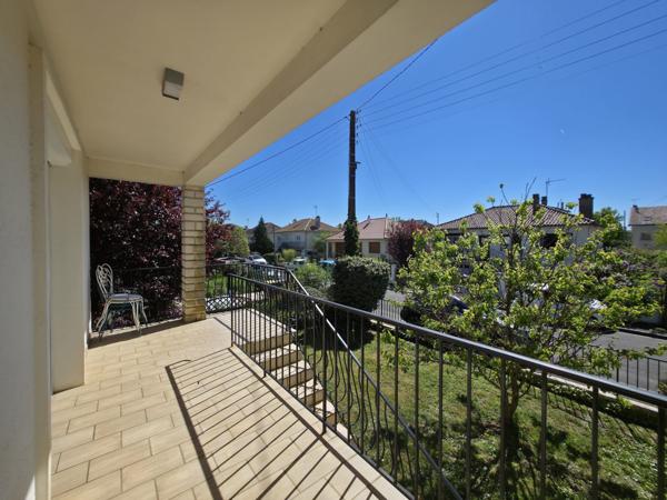 Charmante maison avec jardin dans le quartier du Dolmen