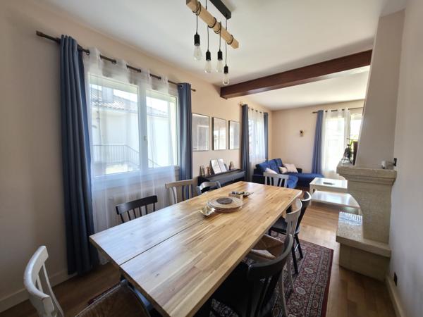 Charmante maison avec jardin dans le quartier du Dolmen