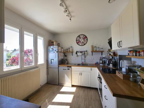 Charmante maison avec jardin dans le quartier du Dolmen