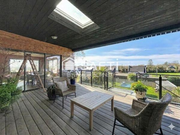 TRINITÉ-PLOUZANÉ – Maison 169 m² – 5 ch – Piscine