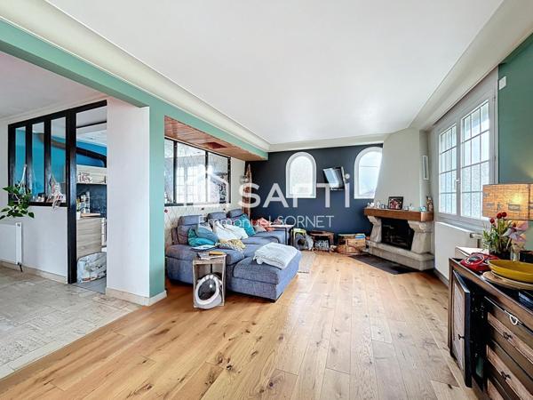 TRINITÉ-PLOUZANÉ – Maison 169 m² – 5 ch – Piscine