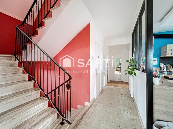 TRINITÉ-PLOUZANÉ – Maison 169 m² – 5 ch – Piscine