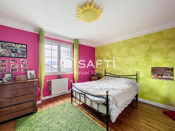 TRINITÉ-PLOUZANÉ – Maison 169 m² – 5 ch – Piscine