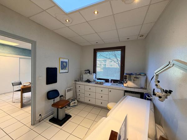Local commercial - cabinet médical - Saint Medard En Jalles