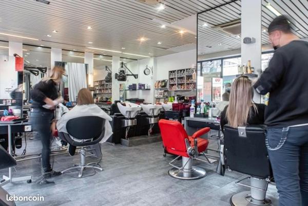 CESSION DE FONDS DE COMMERCE SALON DE COIFFURE COURBEVOIE EN PLACE DEPUIS 30 ANS