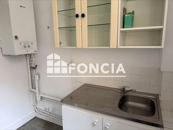 Location Appartement 3 pièces 53.63 m² - 5 RUE JULES VALLES Paris 75011