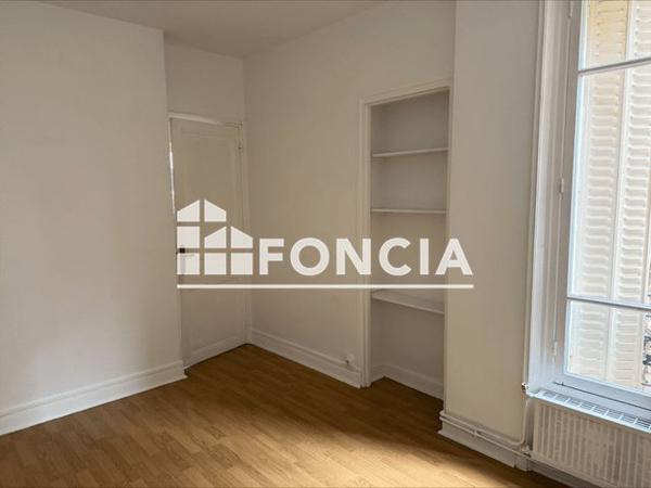 Location Appartement 3 pièces 53.63 m² - 5 RUE JULES VALLES Paris 75011