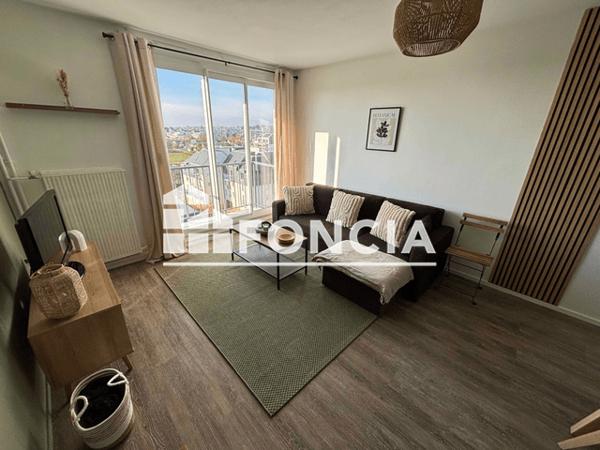 Location Studio meublé 9.77 m² - 5 RUE LOUIS XI La Riche 37520