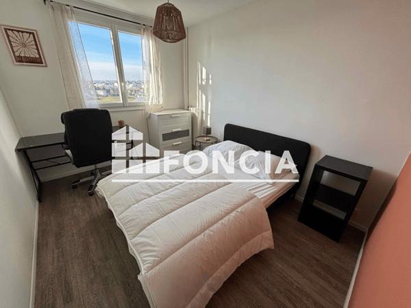 Location Studio meublé 9.77 m² - 5 RUE LOUIS XI La Riche 37520