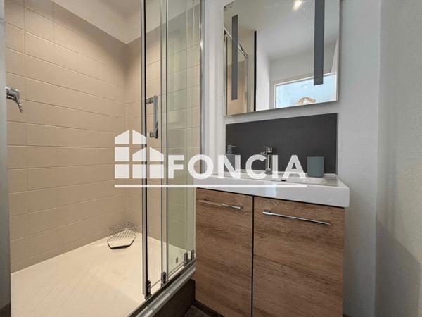 Location Studio meublé 9.77 m² - 5 RUE LOUIS XI La Riche 37520