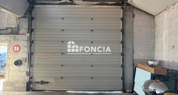 À vendre Local commercial 300 m² - Le Coteau 42120