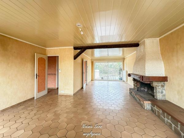 Maison à Cholet, 49300 - 4 pièces 108m²