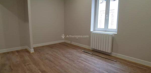 Location                                                      Appartement
                        
                     2 pièces                      47 m2                     à Albi