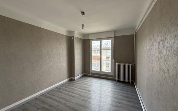 Appartement à louer    3 pièces • 79,28 m2 Laon