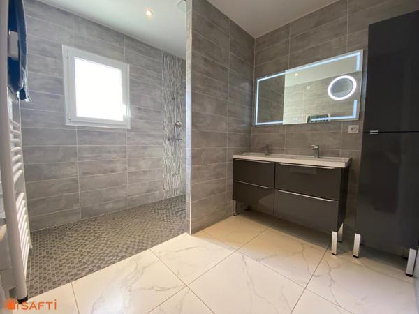 Maison de plain-pied, construite en 2022.