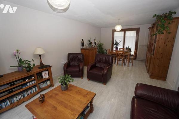 AMIENS SUD, CHALENDON de type 5 avec garage et jardin