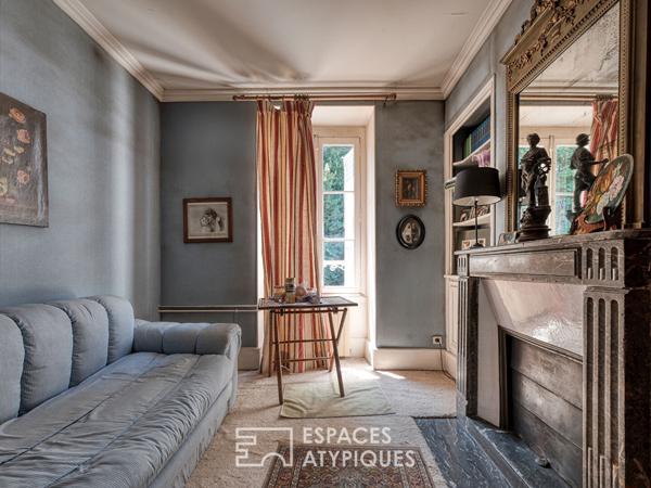 La maison familiale à réinventer avec son jardin dans un quartier recherché