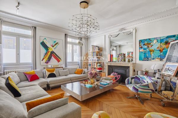 A vendre - appartement -160 m² - Terrasse 32 m² - 75007 - Paris - Carré des Antiquaire
