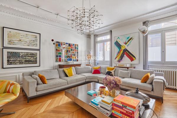 A vendre - appartement -160 m² - Terrasse 32 m² - 75007 - Paris - Carré des Antiquaire