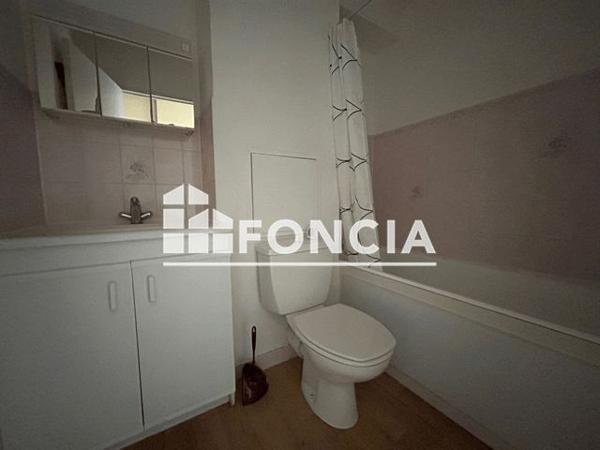 Location Studio 22.46 m² - 18, RUE DE LA GANTERIE Poitiers 86000