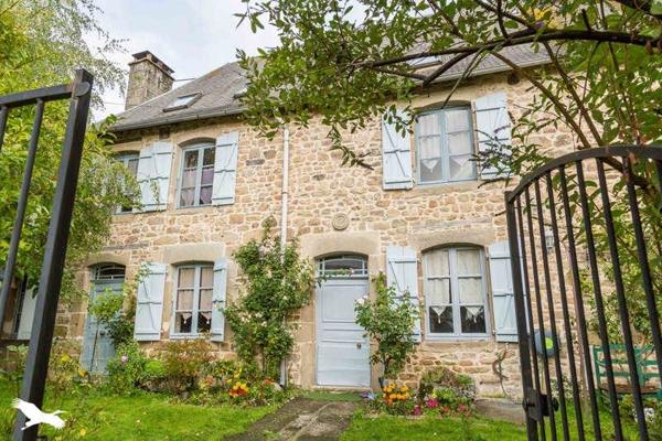 Maison à vendre |  Le Monteil-au-Vicomte |  9 pièces | 300 m²
