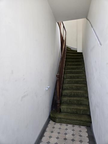 Appartement
                                                                                                                                                                                                                                                                                                                        4 pièce(s)                                                                                                                                                                                                          3 chambre(s)                                                                                                                                                                                                          111  m²