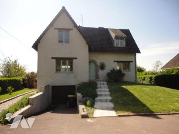 EXCLUSIVITE - A VENDRE sur BAILLEUL dans le NORD (59)- MAISON individuelle sur et avec un terra...