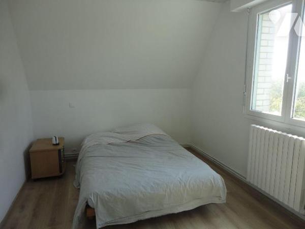 EXCLUSIVITE - A VENDRE sur BAILLEUL dans le NORD (59)- MAISON individuelle sur et avec un terra...