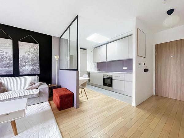 EXCLUSIVITÉ CROISSY-SUR-SEINE ? Appartement familial 4 pièces avec balcon, 2 parkings et cave 548 000 € **  - Référence  162158