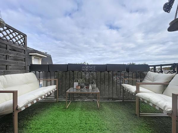 EXCLUSIVITÉ CROISSY-SUR-SEINE ? Appartement familial 4 pièces avec balcon, 2 parkings et cave 548 000 € **  - Référence  162158