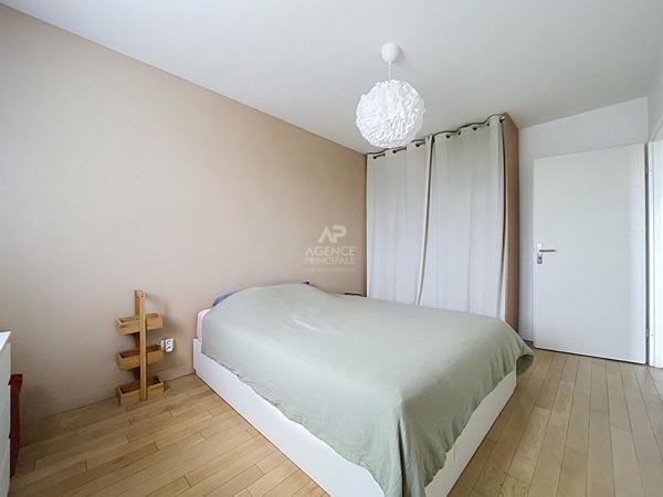 EXCLUSIVITÉ CROISSY-SUR-SEINE ? Appartement familial 4 pièces avec balcon, 2 parkings et cave 548 000 € **  - Référence  162158