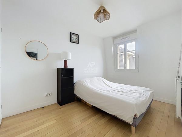 EXCLUSIVITÉ CROISSY-SUR-SEINE ? Appartement familial 4 pièces avec balcon, 2 parkings et cave 548 000 € **  - Référence  162158