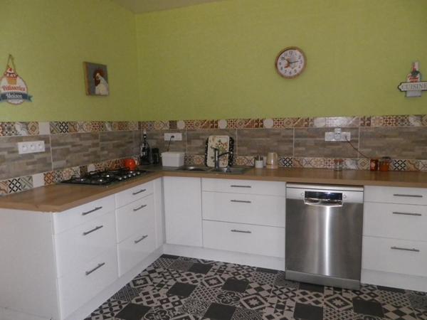 BELLE ET GRANDE DEMEURE AVEC PISCINE CHAUFFEE