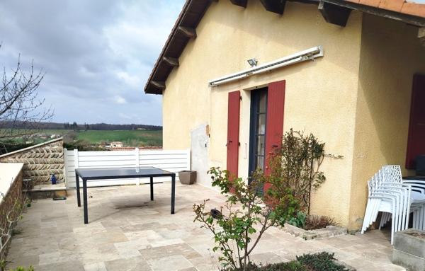 BELLE ET GRANDE DEMEURE AVEC PISCINE CHAUFFEE