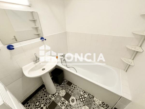 Location Studio meublé 32.1 m² - CHEMIN DU CRET Gex 01170