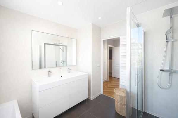 PARIS XII - SAINT-AMBROISE / VOLTAIRE