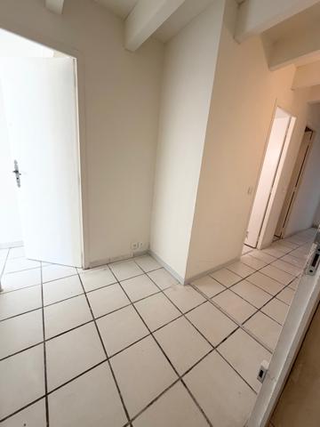 Duplex Milhaud 2 places de parking ideal investisseur ou jeune couple