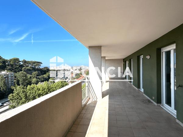 Location Appartement 6 pièces 140.7 m² - 550 AVENUE J GASQUET Toulon 83100
