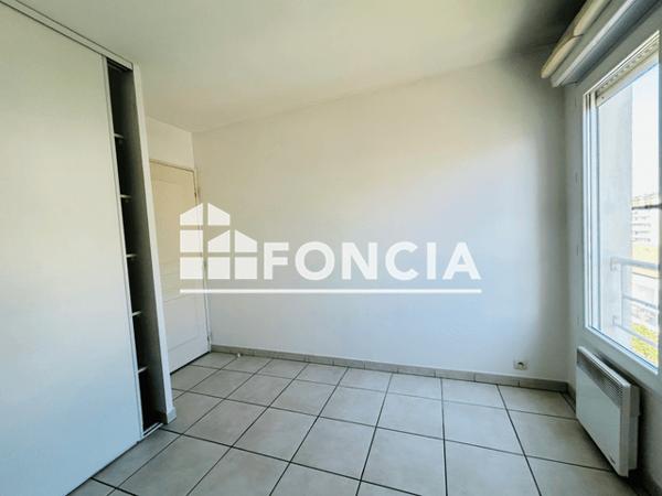 Location Appartement 6 pièces 140.7 m² - 550 AVENUE J GASQUET Toulon 83100