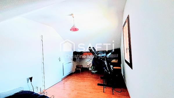 T2 lumineux avec garage et cave