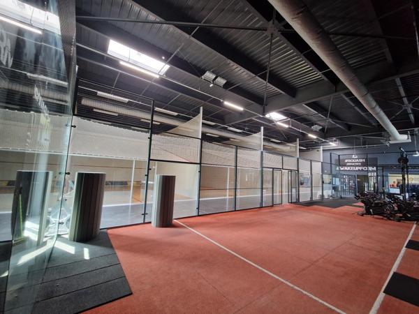 Local Commercial 770m² – Angers