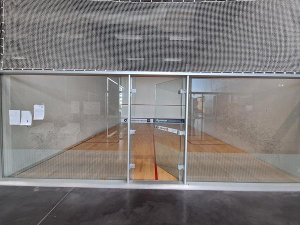 Local Commercial 770m² – Angers