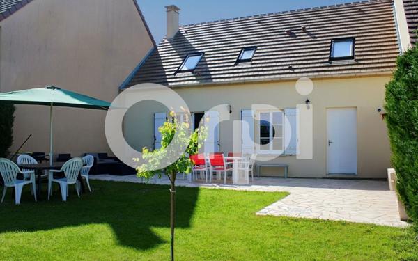Maison à vendre    6 pièces •  Nanteuil-le-Haudouin
