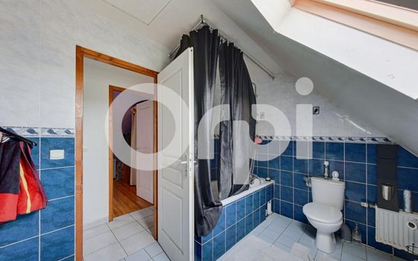 Maison à vendre    6 pièces •  Nanteuil-le-Haudouin