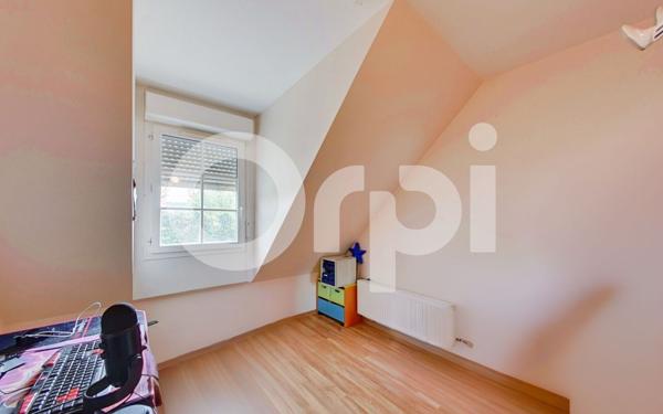 Maison à vendre    6 pièces •  Nanteuil-le-Haudouin