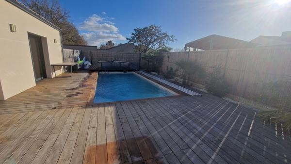 Belle maison moderne, lumineuse, fonctionnelle et prête à accueillir votre famille